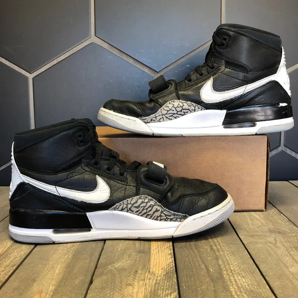~Used W/O Box! Men's Air Jordan Legacy 312 Black White Sneakers Size 13
